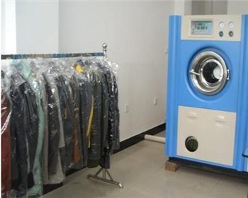 干洗店洗滌設(shè)備包括哪些?上海干洗機(jī)公司解答