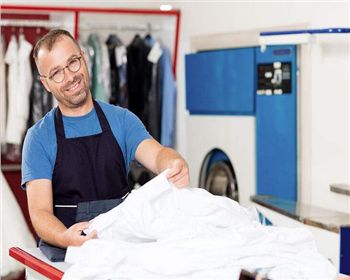 關(guān)于干洗機(jī)的使用安全規(guī)范